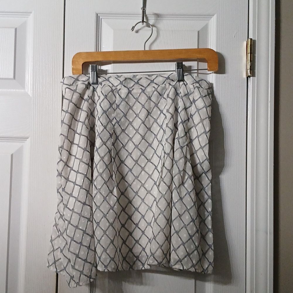Banana Republic Factory  Skirt Mini  White Blue Pattern Lined Sz 8 NWOT